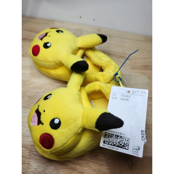 H&M Pikachu shoes US 7.5-8.5 toddle - Picture 3 of 6